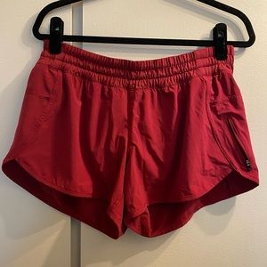 Lululemon Tracker Low-Rise Lined Short 4”